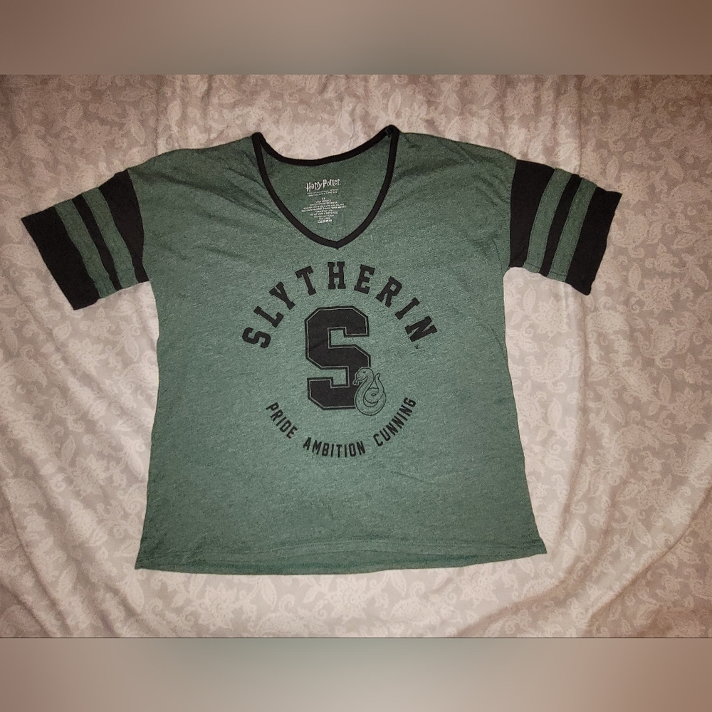 Harry Potter Women's Black & Green  Slytherin Shirt